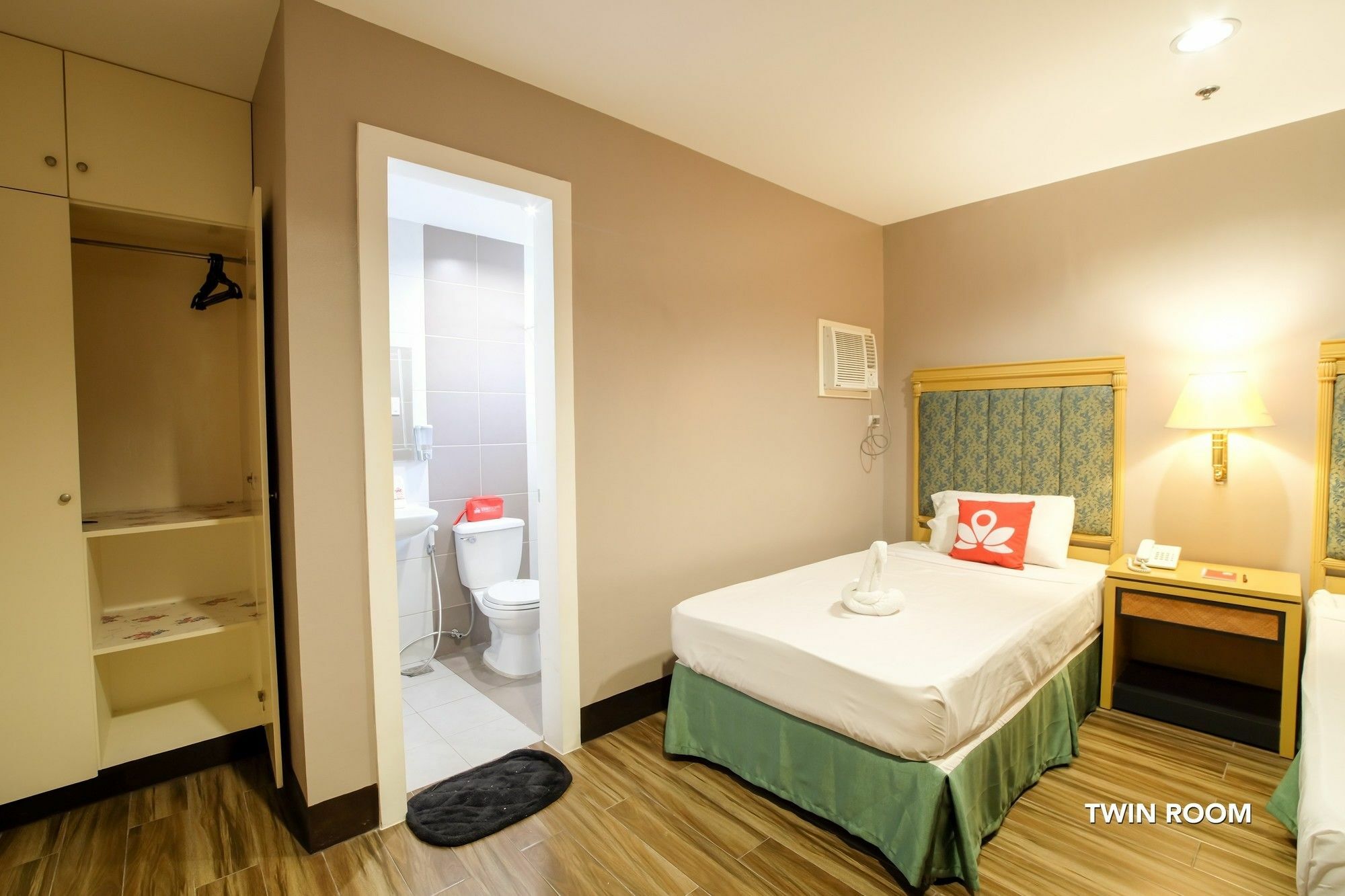 Zen Rooms Del Pilar Malate Manila Eksteriør bilde